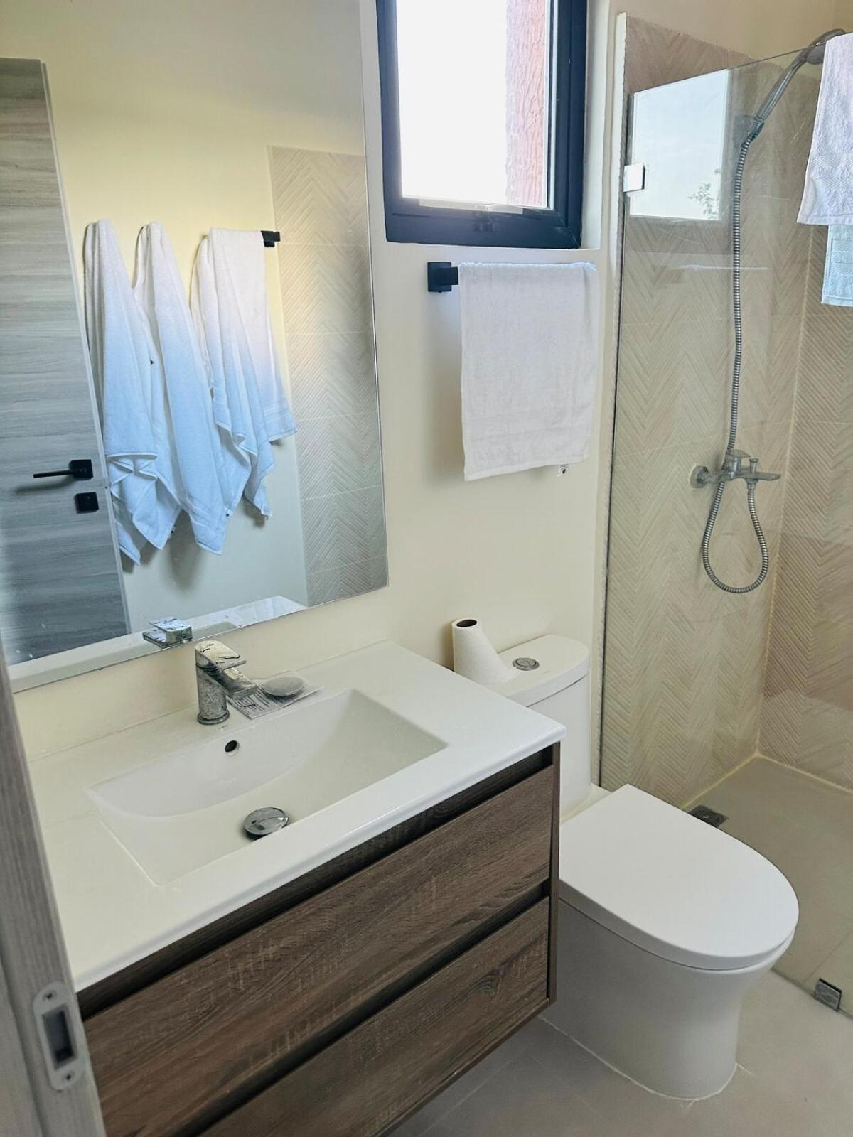 Panorama Lake, Vista Cana,a1-201 Appartement